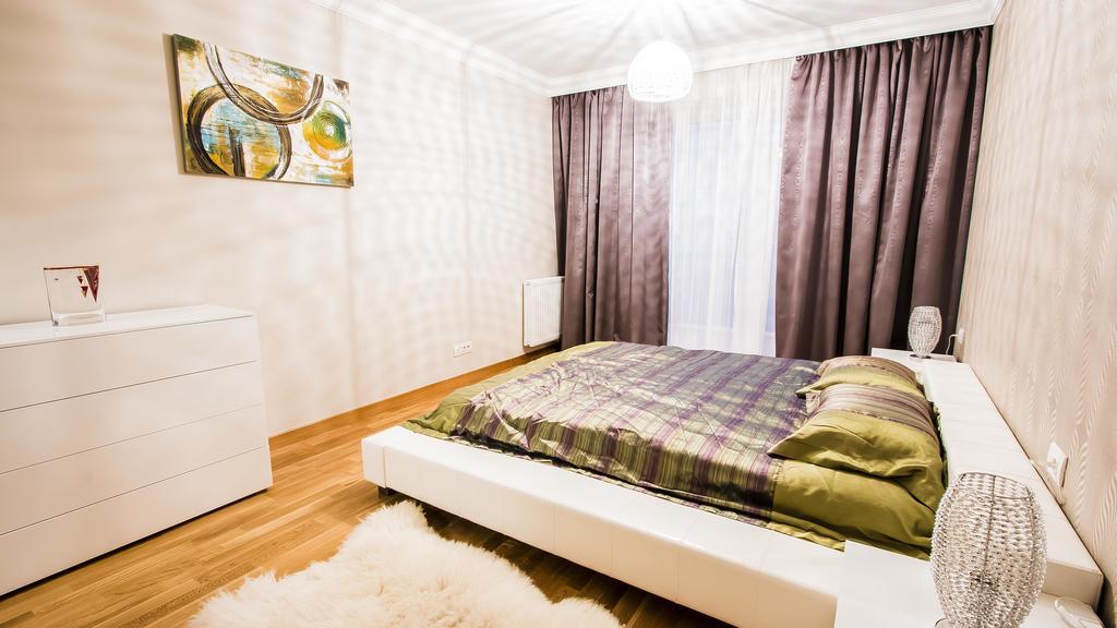 Incity Premium Garden Stay-central &private Terrace דירה בוקרשט