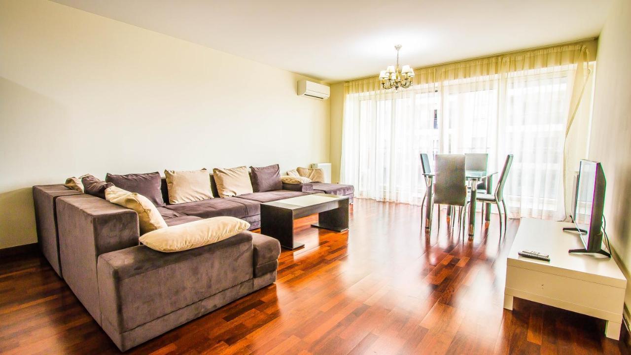 Incity Premium Garden Stay-central &private Terrace דירה בוקרשט