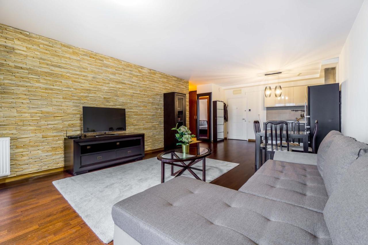 Incity Premium Garden Stay-central &private Terrace דירה בוקרשט